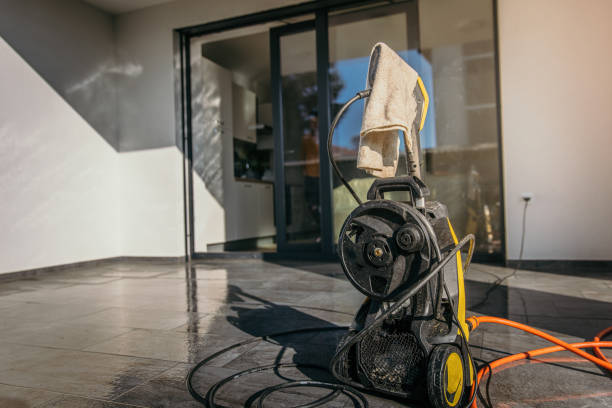 Spring Cleaning in Shelter Island Heights, NY